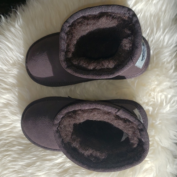 Aussie Merino Chocolate Brown Suede slip on Bootie K9 Nwot - Picture 5 of 12